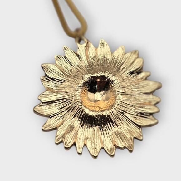 Sunflower Pendant Gold Snake Necklace | Vintage Floral Statement Jewelry - Picture 4 of 7
